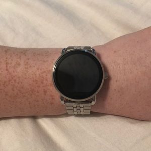 Fossil Q Wander